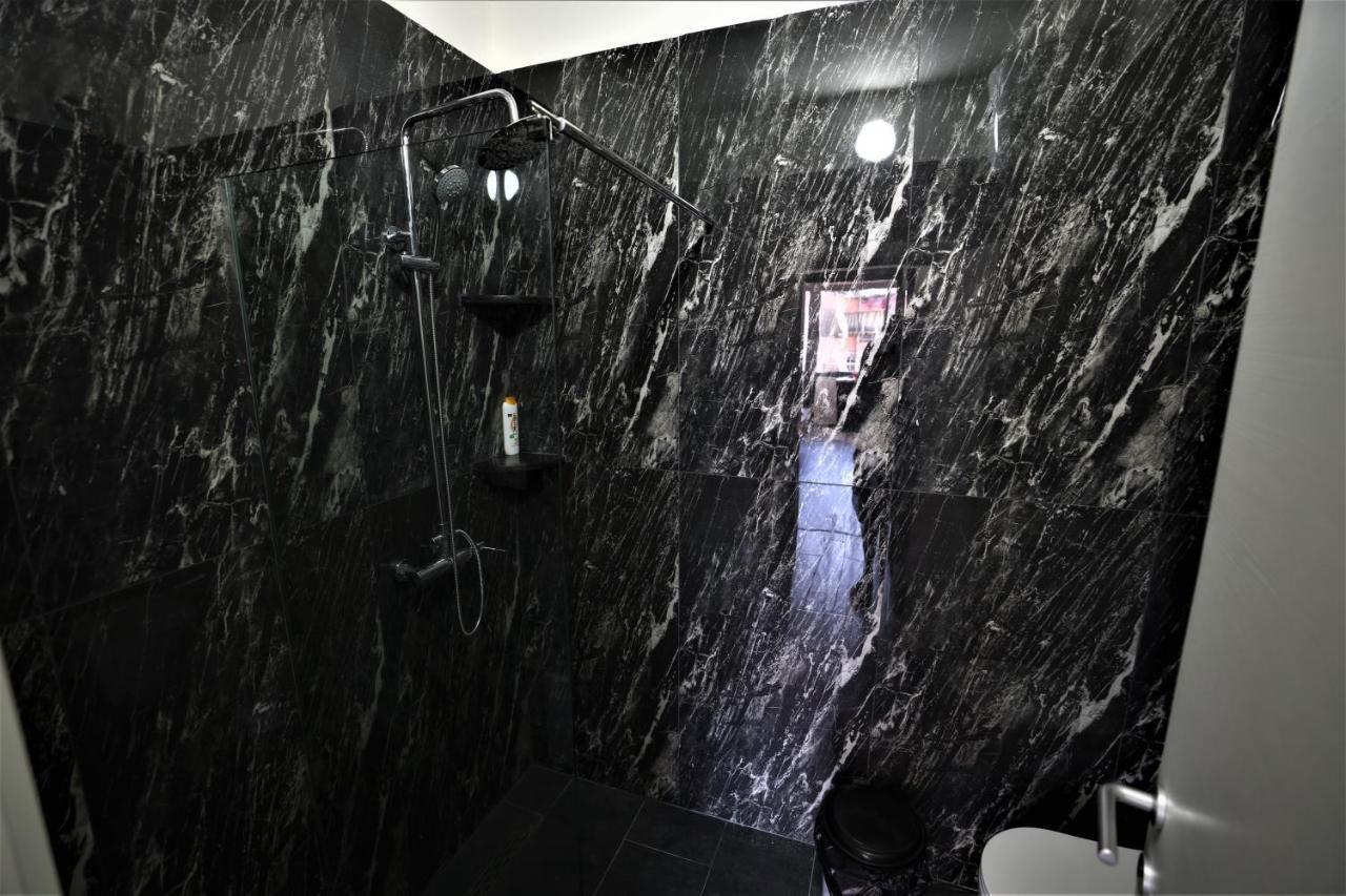 Stylish 1-Bedroom In Tirana #2 Esterno foto